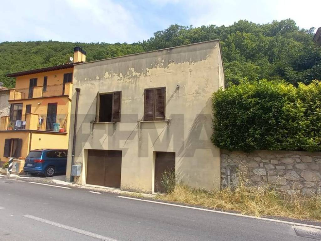 Casa indipendente a Nocera umbra in Voc. Bagnara, 29 - Foto 3