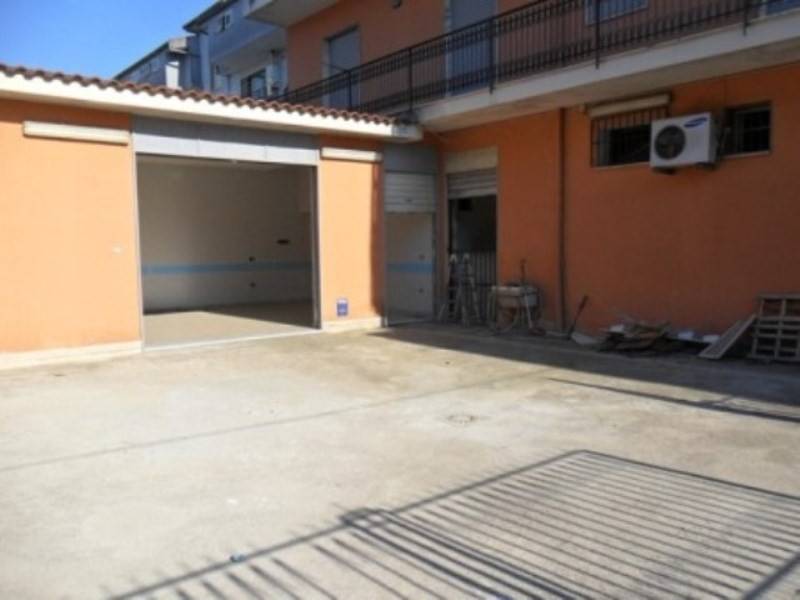 Palazzo / stabile a Frignano in Via Giacomo Matteotti - Foto 2