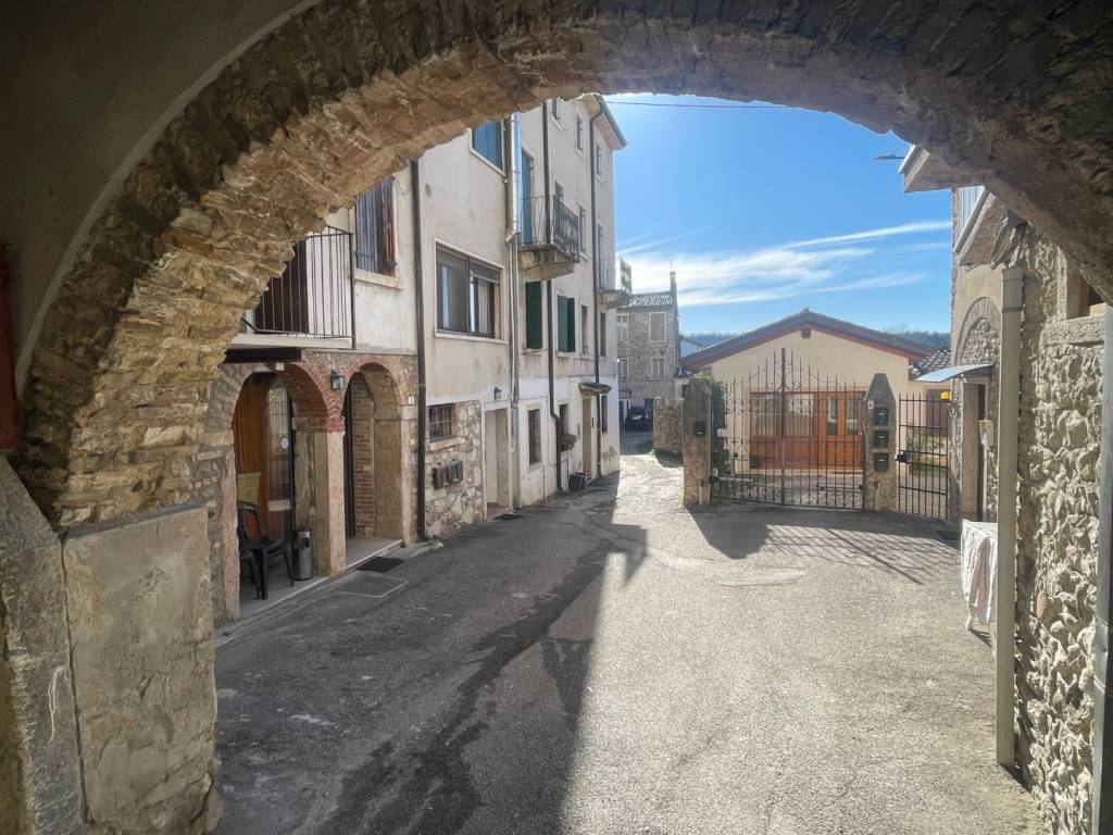 Rustico / casale a Caprino veronese in Corso Giuseppe Mazzini - Foto 5