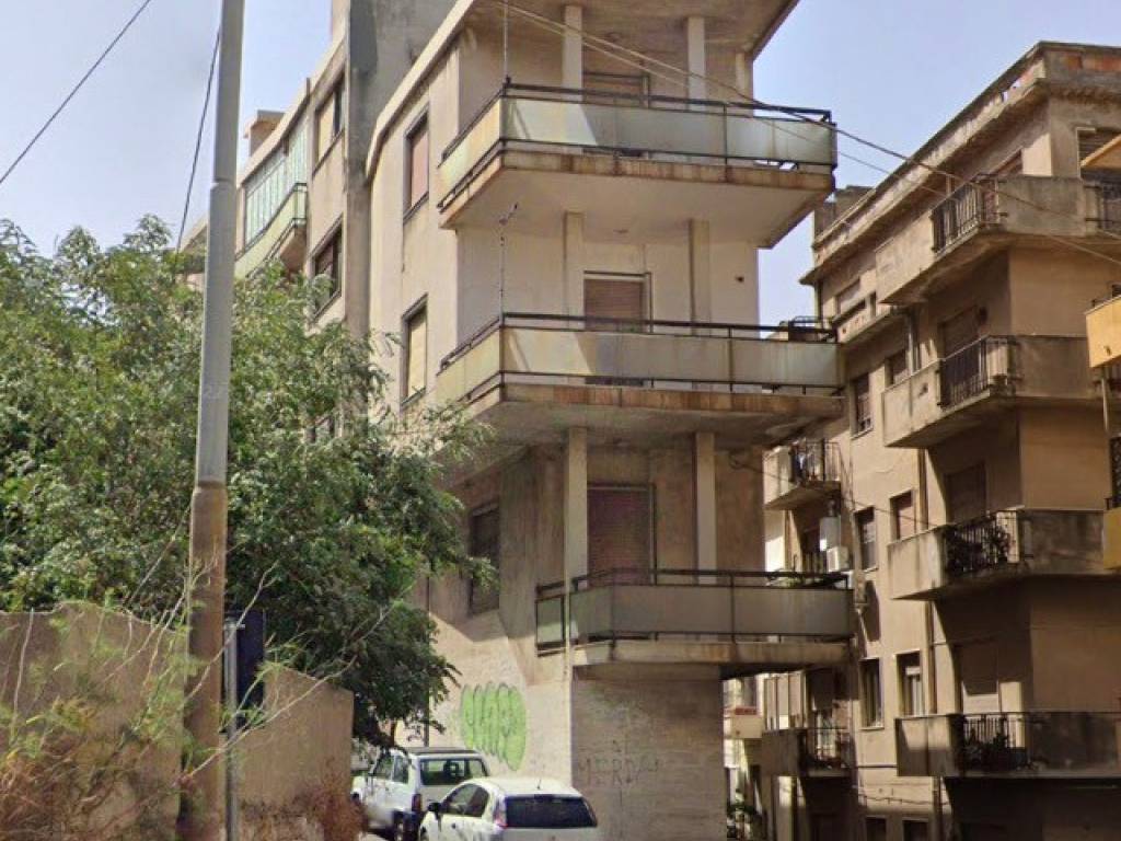 Palazzo / stabile a Reggio calabria in Via Villini Svizzeri, 26 - Foto 2