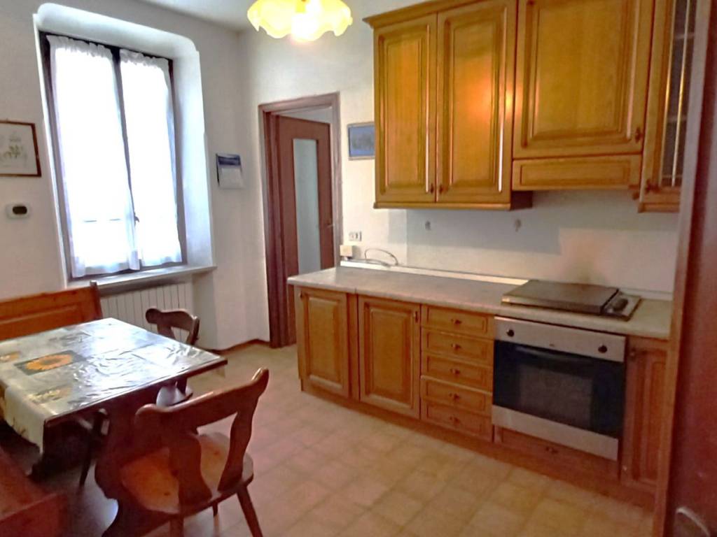 Appartamento a Borgosesia in Via Angelo Ottone, 68 - Foto 4