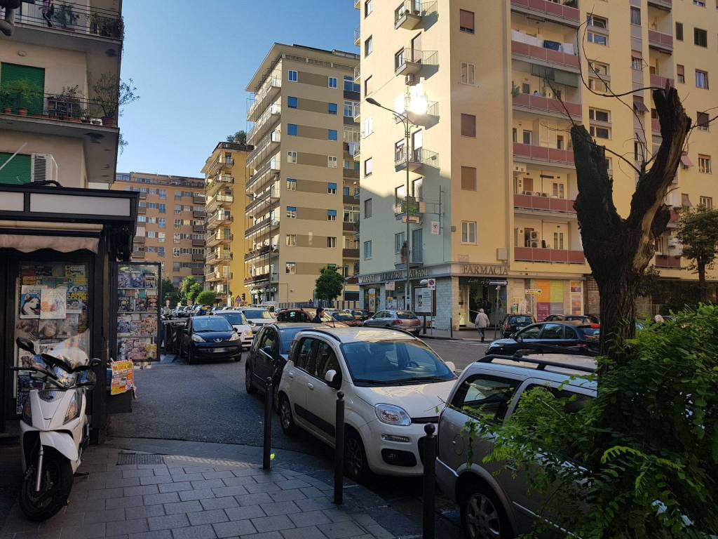 Appartamento a Napoli in Via Francesco Cilea - Foto 1
