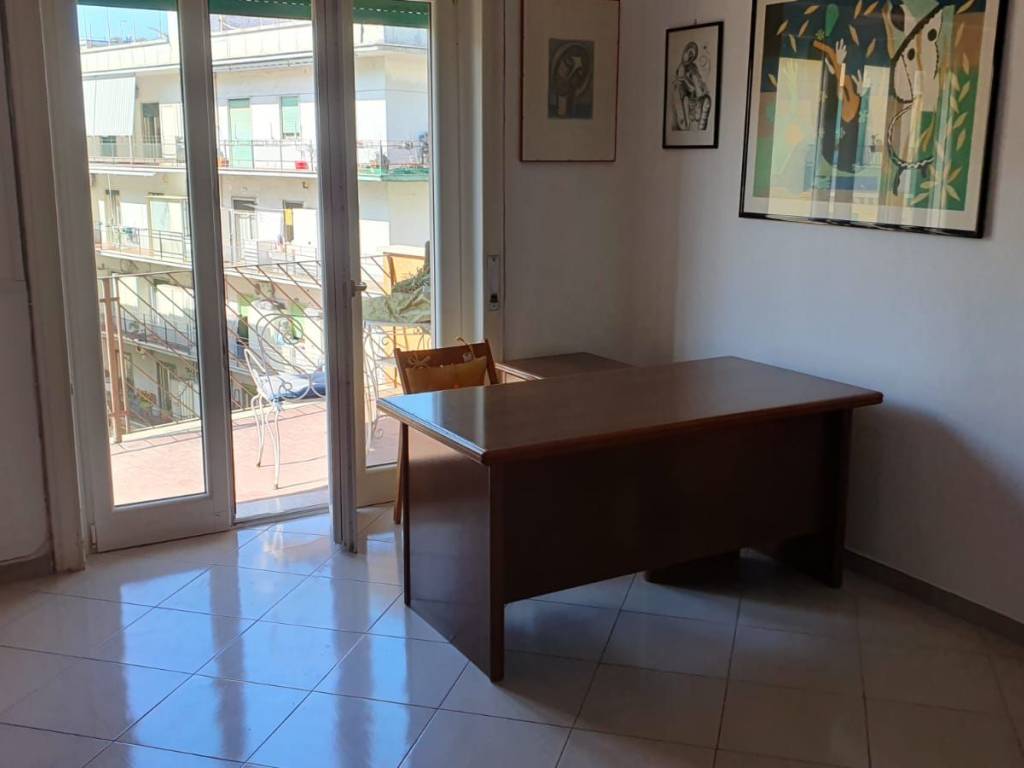 Appartamento a Napoli in Via Francesco Cilea - Foto 4