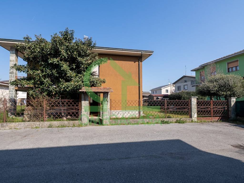 Villa a Castiglione d'adda in Via John Fitzgerald Kennedy, 97 - Foto 2