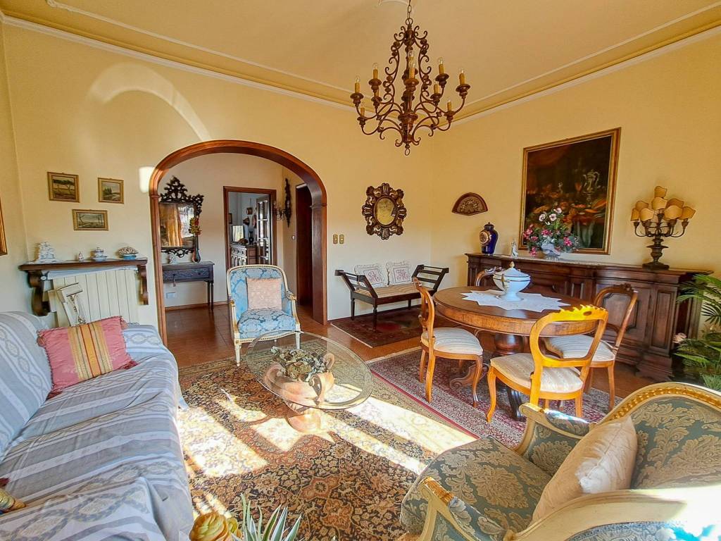 Appartamento a Lucca in Via Teresa Bandettini Traversa 9, 90 - Foto 2