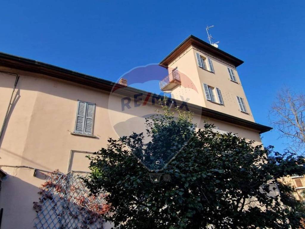 Villa a Golasecca in Via Piave, 2 - Foto 2