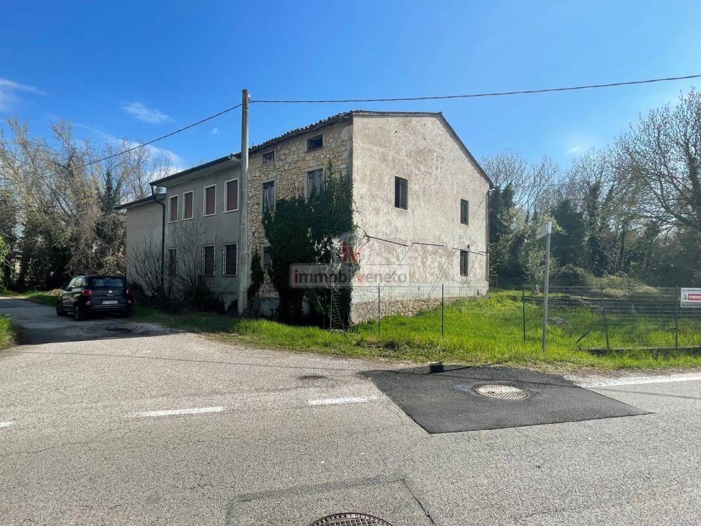 Rustico / casale a Lonigo in VIA MOLINO, 1 - Foto 4