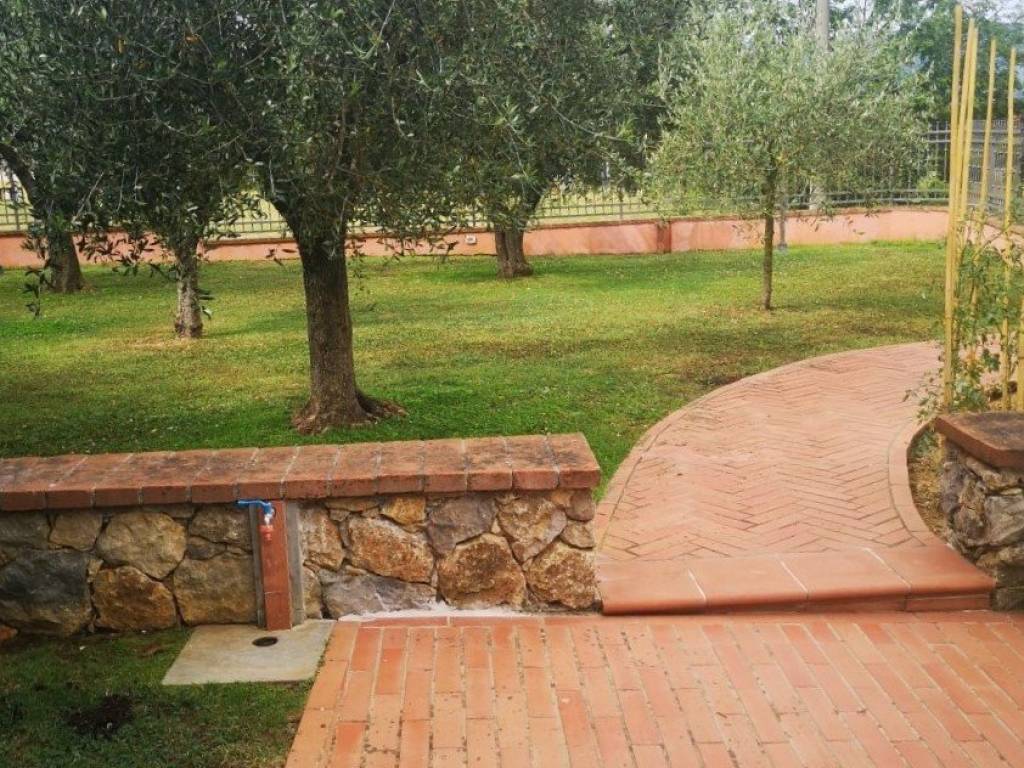 Villa a Castelnuovo magra in Via Carbonara - Foto 4
