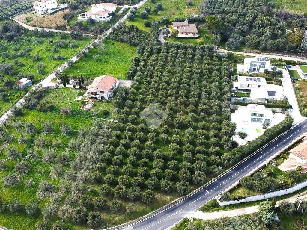 Terreno a Tortoreto in Via Enzo Ferrari, 14 - Foto 2