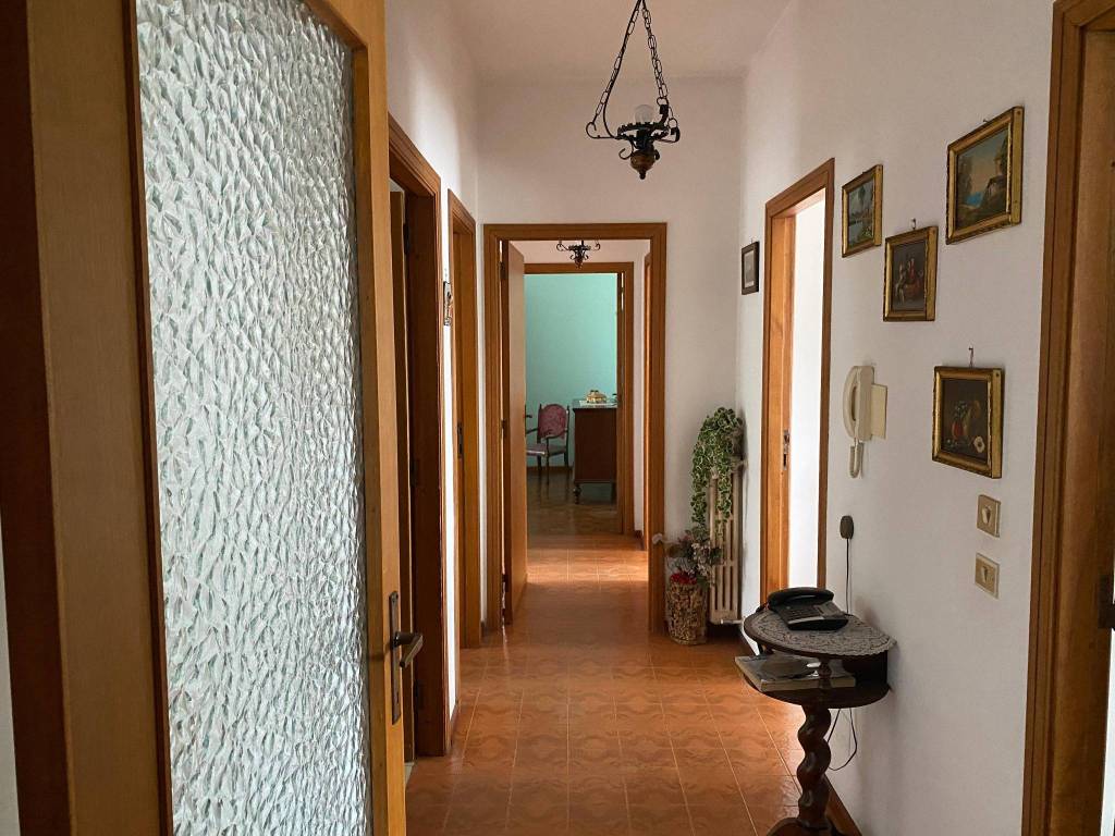 Appartamento a Cagliari in Via Baldassarre Castiglione - Foto 2