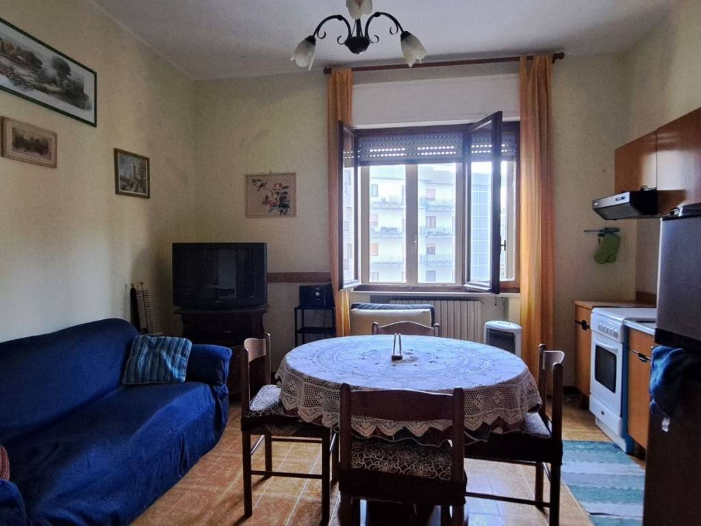 Appartamento a Vibo valentia in Via Vincenzo Bellini, 23 - Foto 2