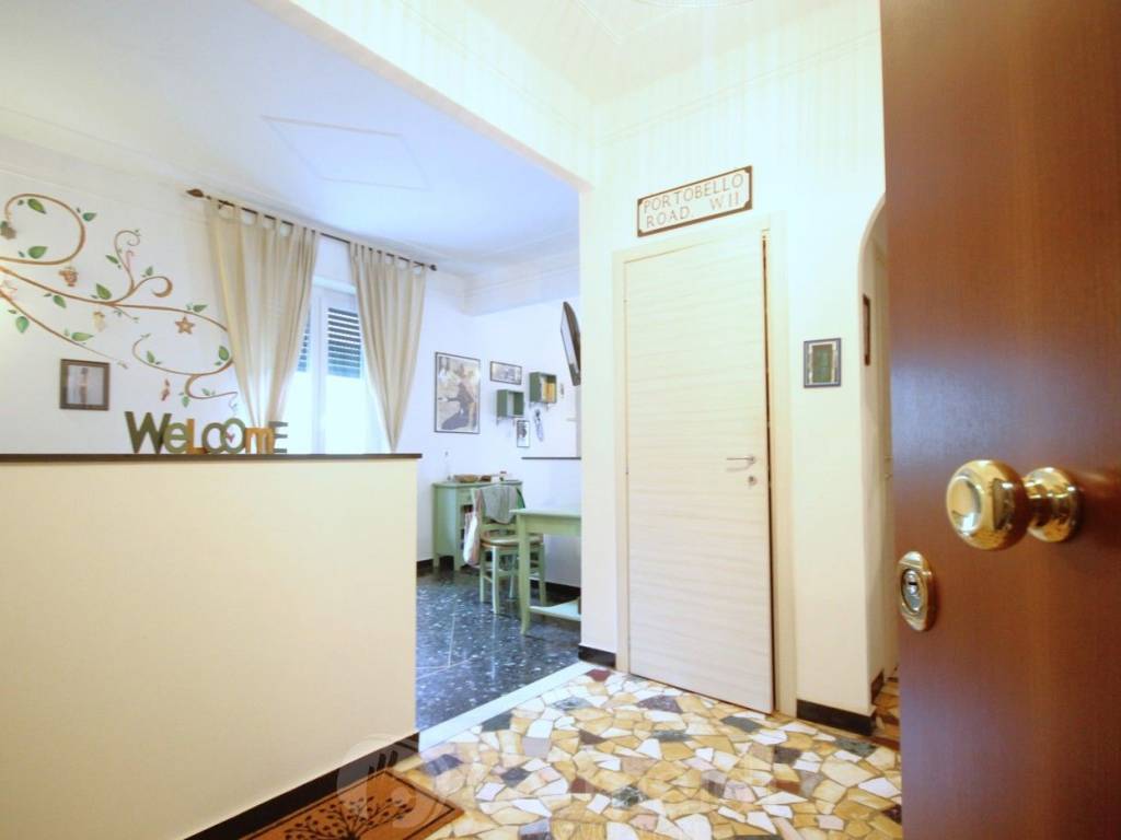 Appartamento a Genova in Via Pierino Negrotto Cambiaso - Foto 3