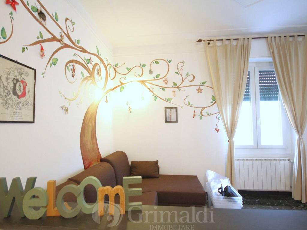 Appartamento a Genova in Via Pierino Negrotto Cambiaso - Foto 4