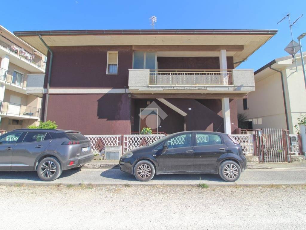 Appartamento a Giulianova in Vicolo Catania, 7 - Foto 2