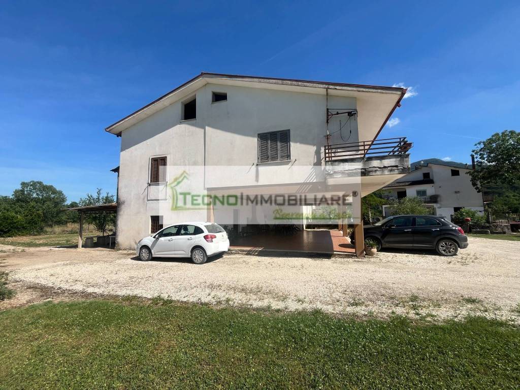 Villa a Pontecorvo in Contrada Ponte Teano - Foto 2