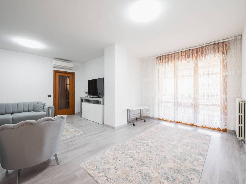 Appartamento a Casalgrande in Via Andrea Mantegna - Foto 3
