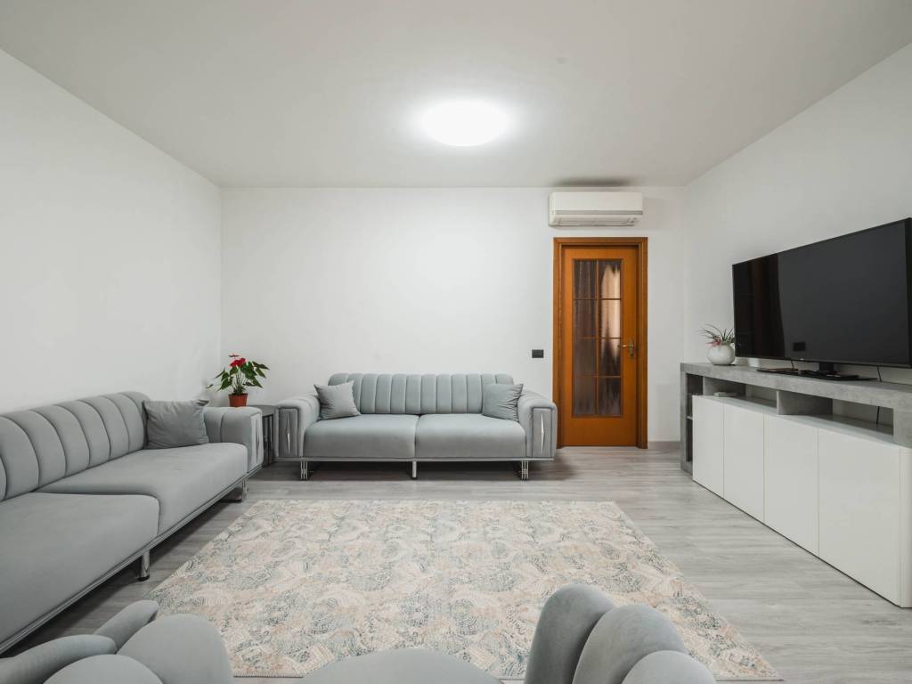 Appartamento a Casalgrande in Via Andrea Mantegna - Foto 5