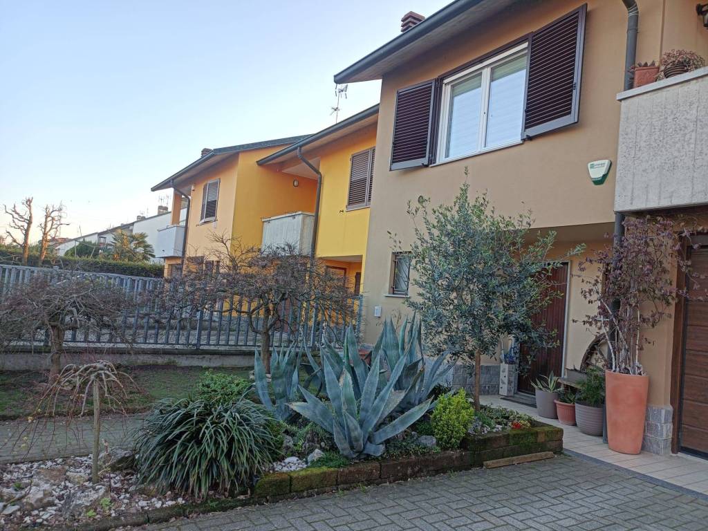 Villetta a schiera a Ossago lodigiano in Via Giovanni Falcone, 14 - Foto 3