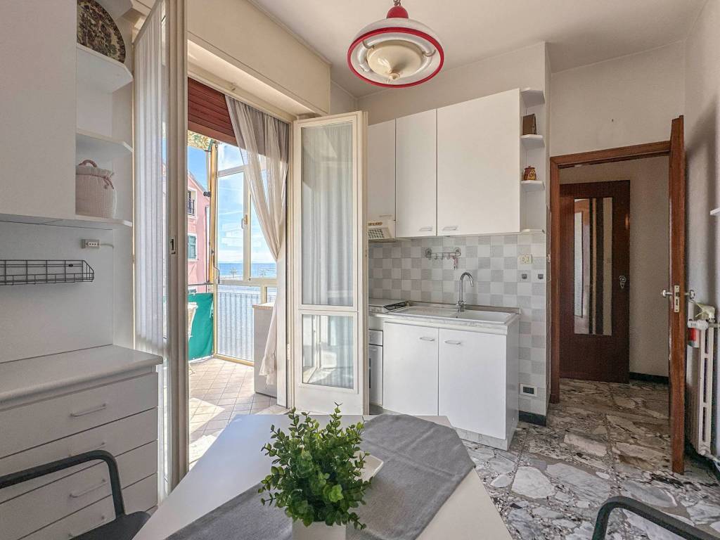 Appartamento a Borghetto santo spirito in Via Montevideo - Foto 5