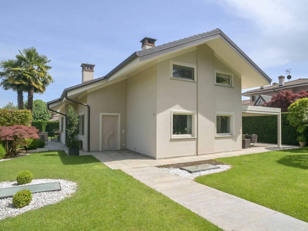Villa a Saluzzo in Via Giovanni Battista Bodoni - Foto 4