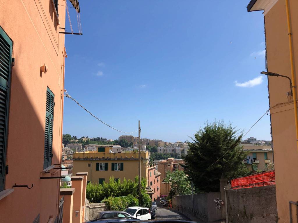 Appartamento a Genova in Salita Vecchia Nostra Signora del Monte, 15 - Foto 2