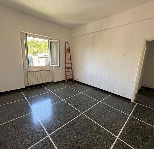Appartamento a Genova in Via Al Garbo 8 A - Foto 2
