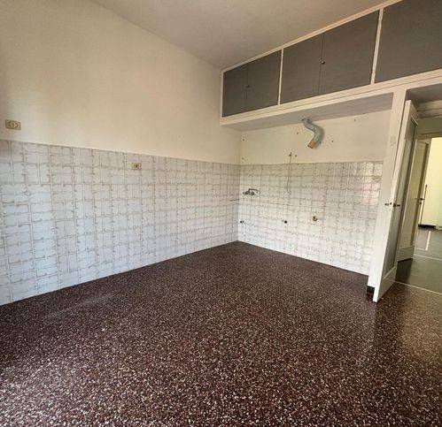 Appartamento a Genova in Via Al Garbo 8 A - Foto 3