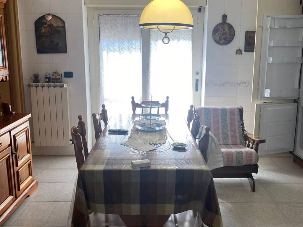 Appartamento a Curti in Via Mons. Pietro Iulianiello - Foto 3