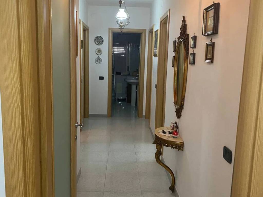 Appartamento a Curti in Via Mons. Pietro Iulianiello - Foto 5