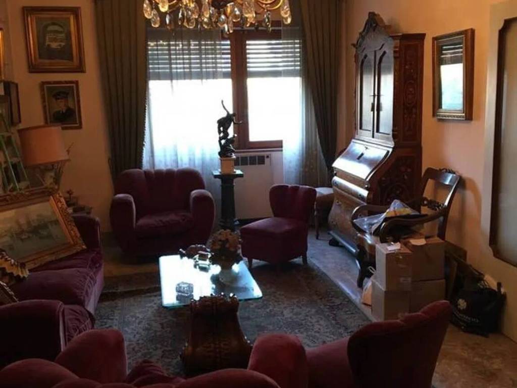 Appartamento a Caserta in Piazza Luigi Vanvitelli - Foto 4