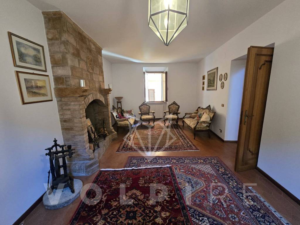 Casa indipendente a Bastia umbra in Piazza Giuseppe Mazzini - Foto 4