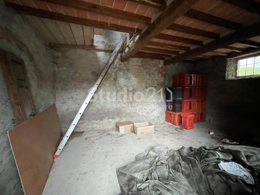Rustico / casale a Castelfranco piandisco in VIA DI MONTECARELLI - Foto 5