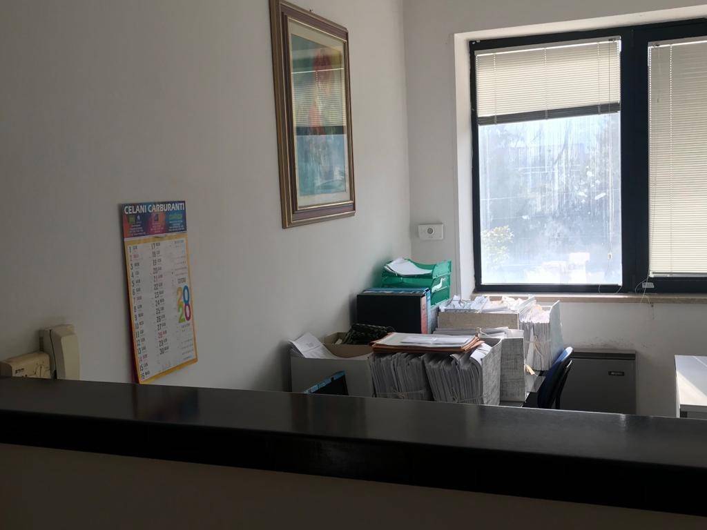Immobile a Ascoli piceno in v.le del commercio - Foto 3