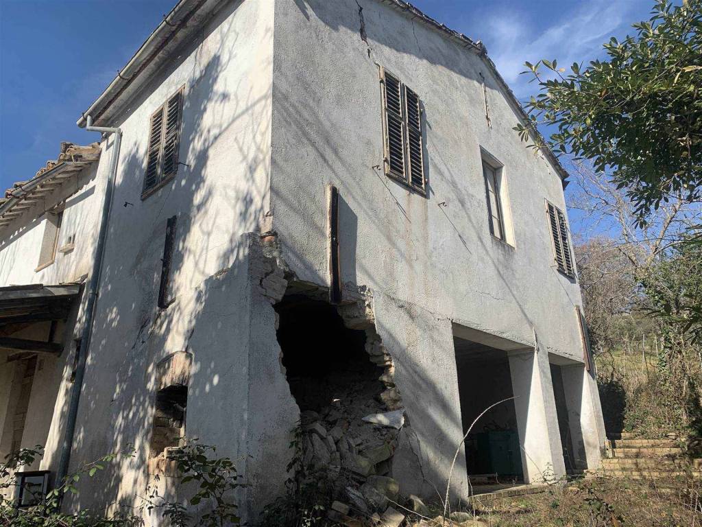 Rustico / casale a Tolentino in contrada Vaglie , 2 - Foto 3