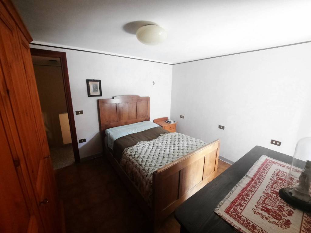 Casa indipendente a Val brembilla in Via Cavaglia - Foto 3
