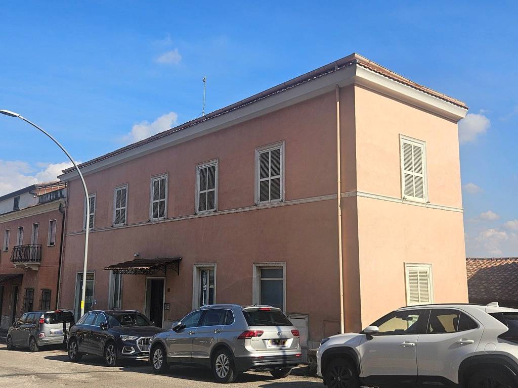 Appartamento a Frosinone in Viale Cesare Battisti, 15 - Foto 2