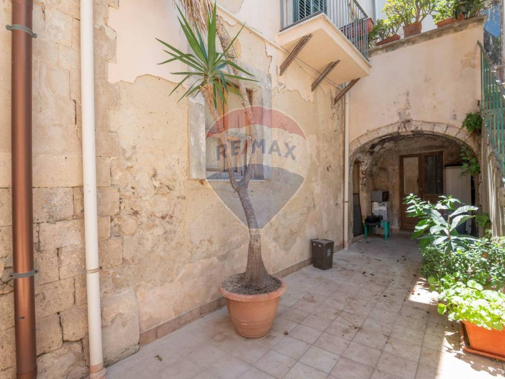 Casa indipendente a Siracusa in Via Mario Minniti, 46 - Foto 2