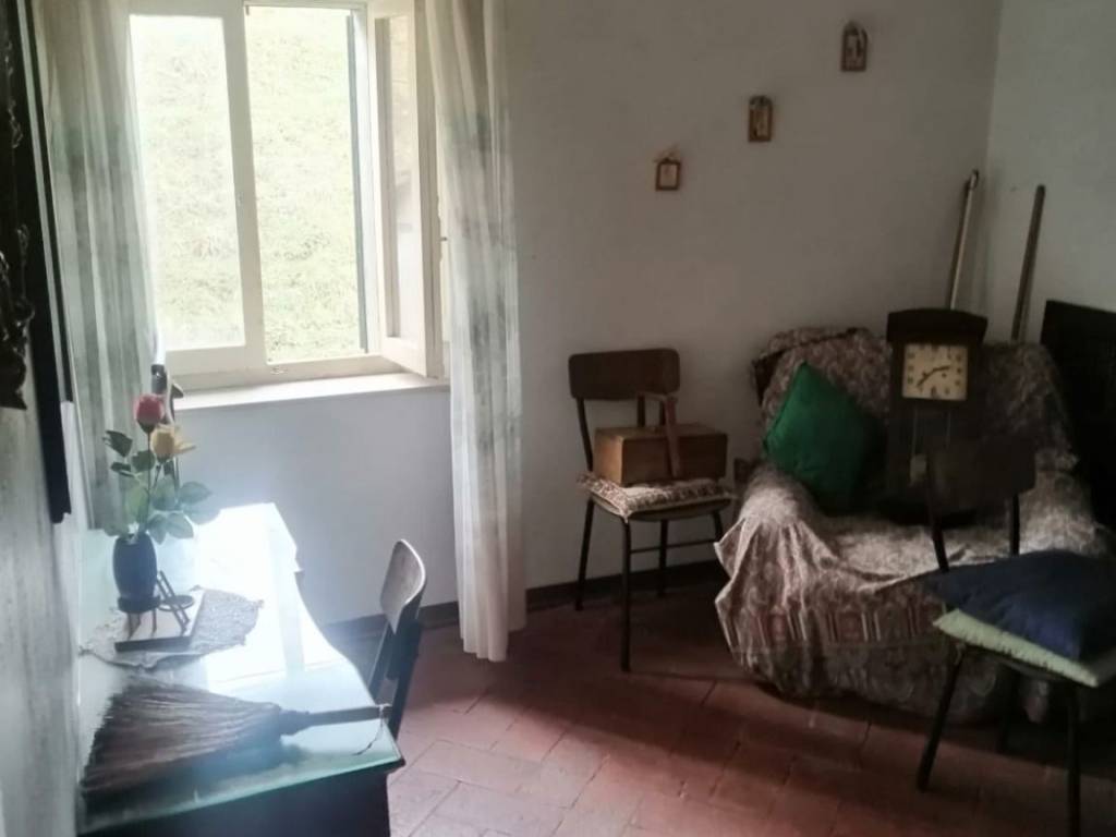 Appartamento a Massa e cozzile in Strada Provinciale Massa Cozzile e Macchino - Foto 2