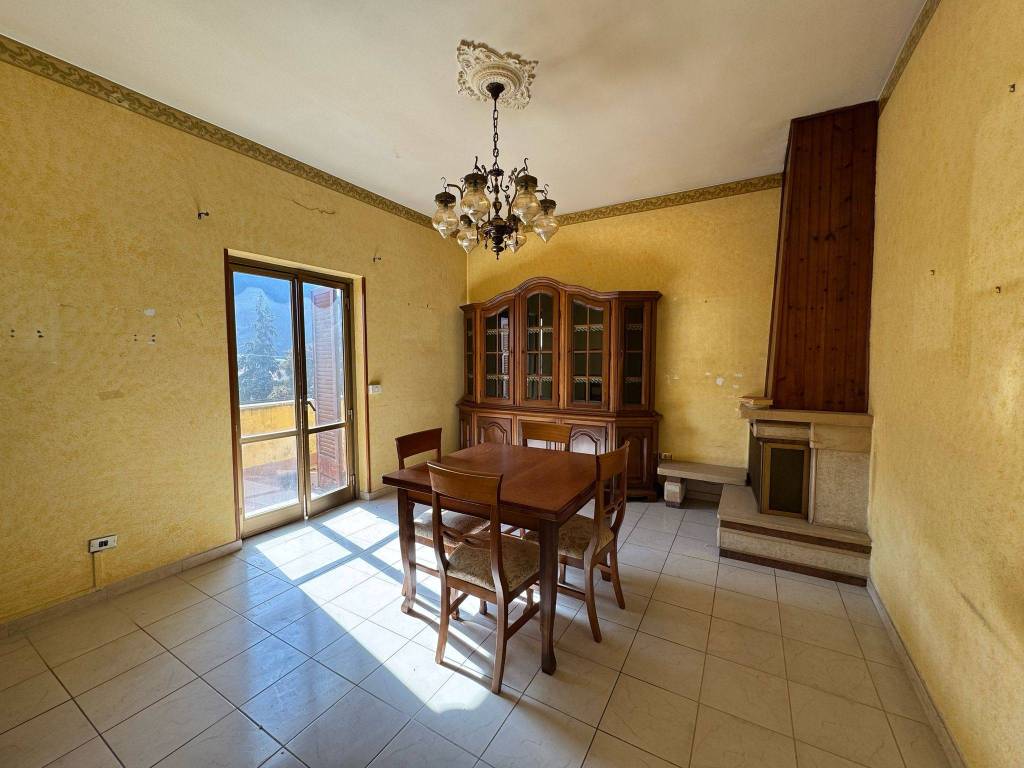 Appartamento a Capistrello in Viale Regina Margherita - Foto 3