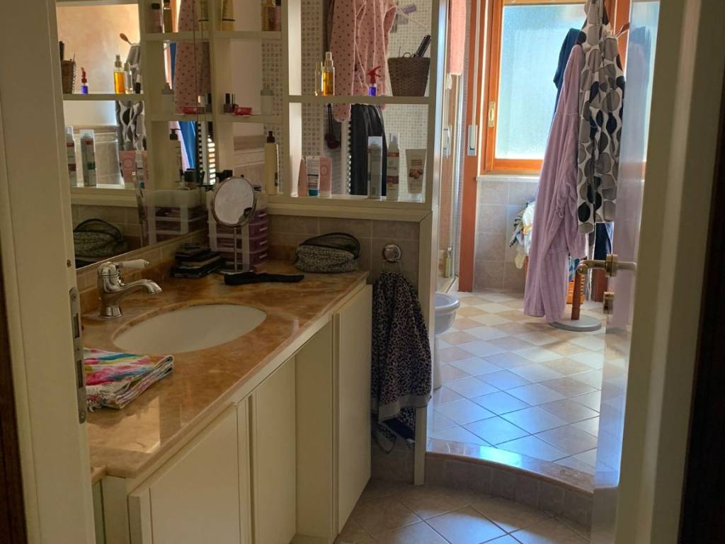 Appartamento a Salerno in Viale Giuseppe Verdi - Foto 4