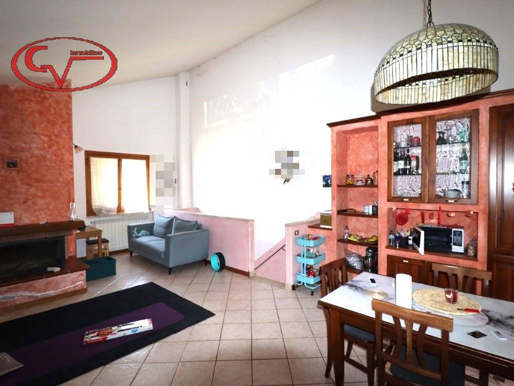 Appartamento a Bucine in Via Aretina - Foto 2