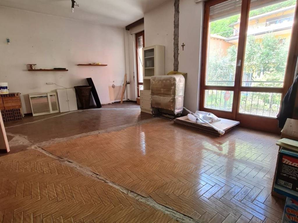 Casa indipendente a Massino visconti in Via Umberto I - Foto 5