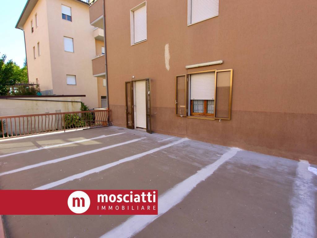 Appartamento a Matelica in Via Brodolini, 12 - Foto 2