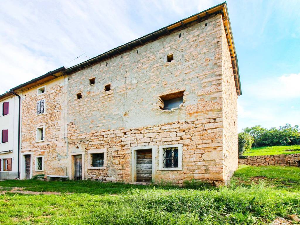 Rustico / casale a Erbezzo in Contrada Costamora, 52 - Foto 2