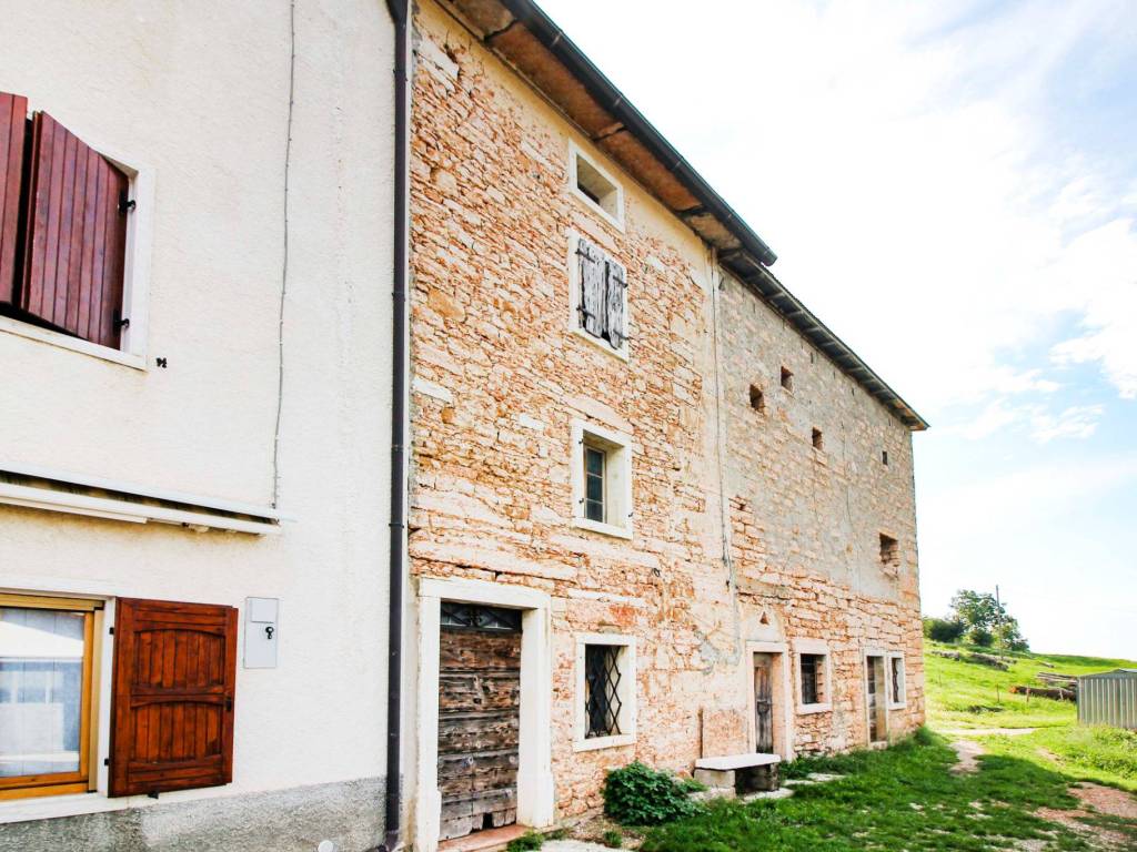 Rustico / casale a Erbezzo in Contrada Costamora, 52 - Foto 4