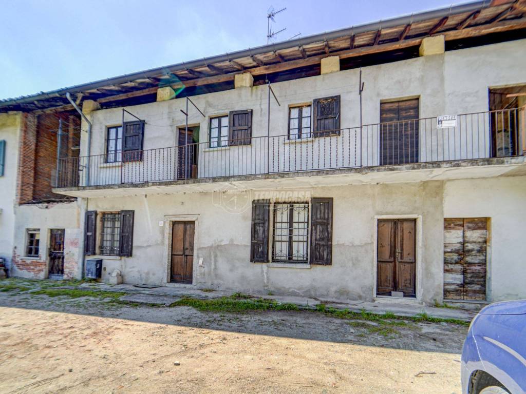 Casa indipendente a Brebbia in Via Piave, 25 - Foto 4