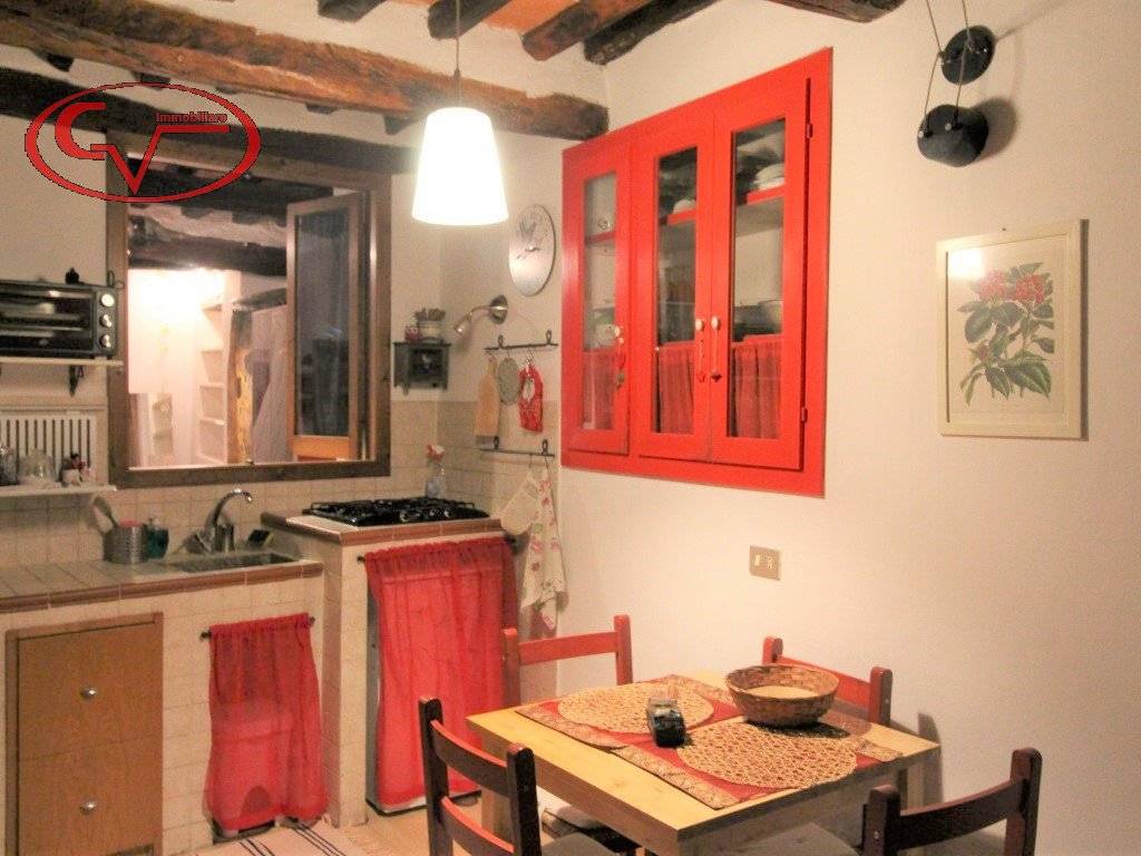 Appartamento a Montevarchi in Via Roma - Foto 2