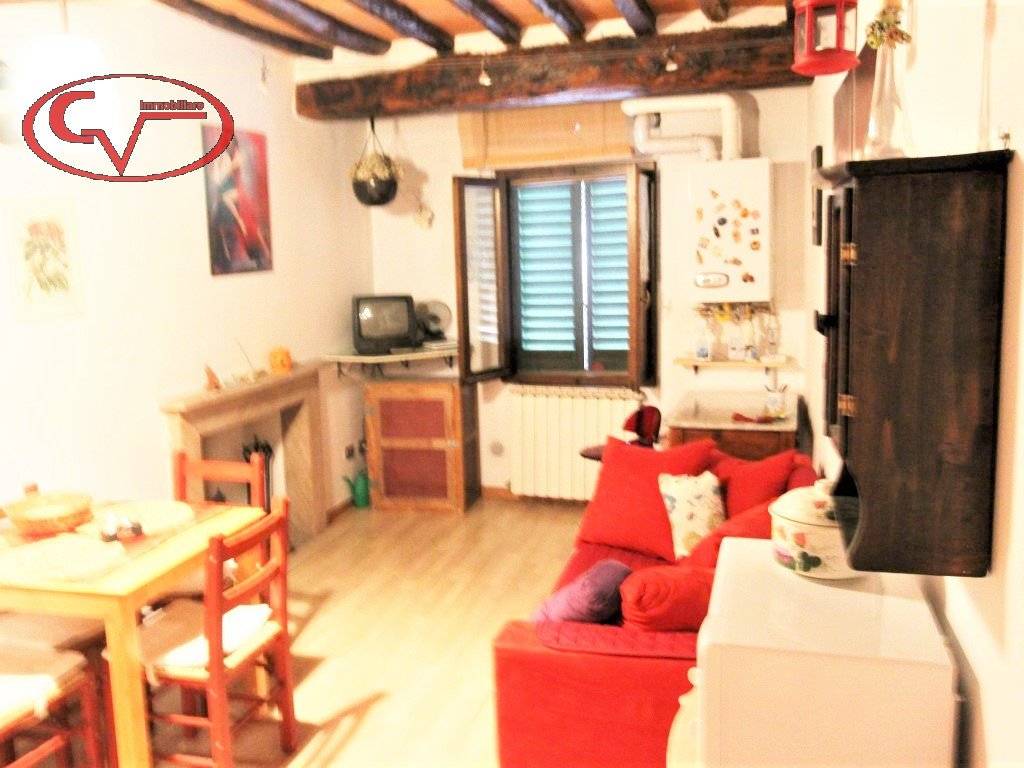Appartamento a Montevarchi in Via Roma - Foto 3