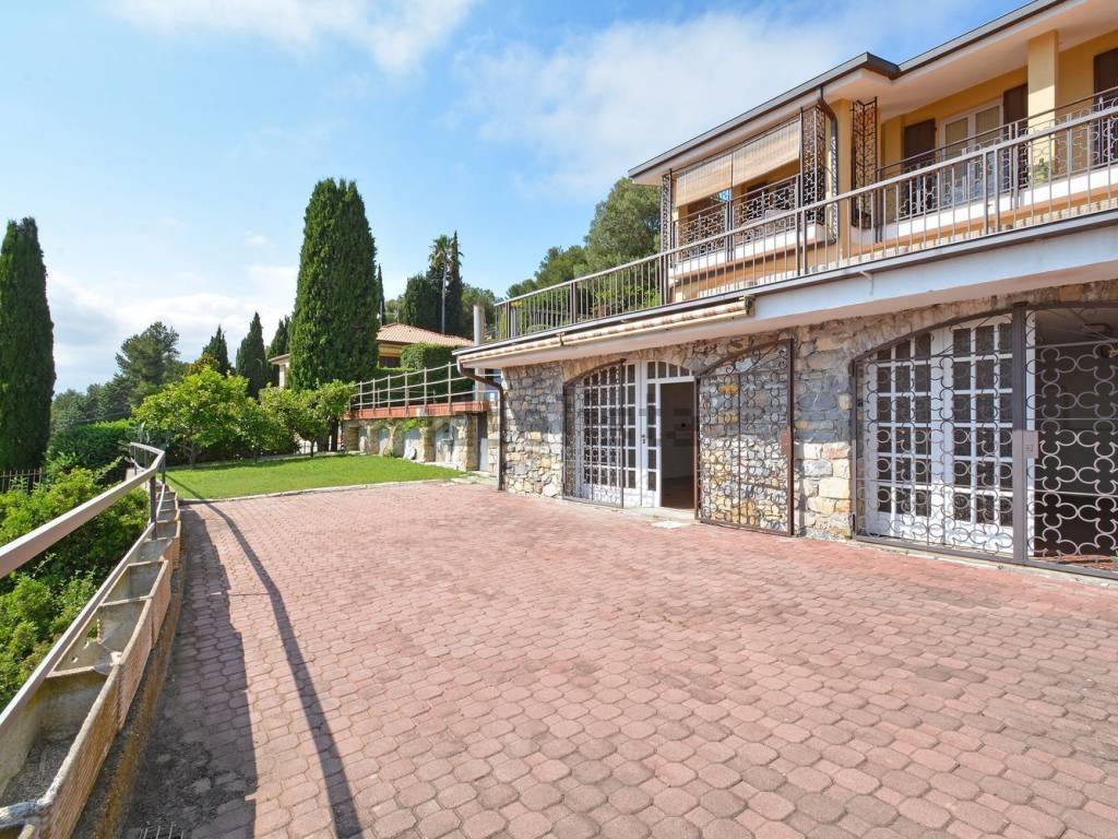 Villa a Andora in Via Soprana - Foto 2