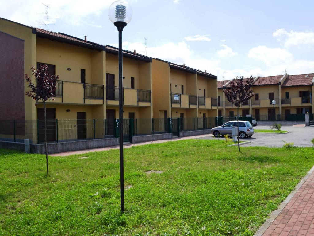 Villa a Varallo pombia in Piazza Risorgimento - Foto 3
